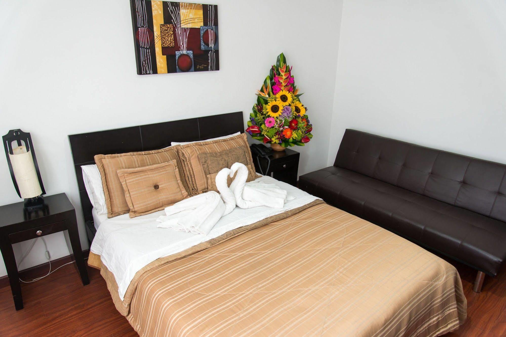 Hotel Fenix Real Bogotá Exteriör bild